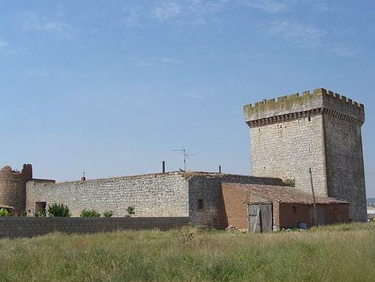 Torre castillo de Arenillas de Muño, Spain